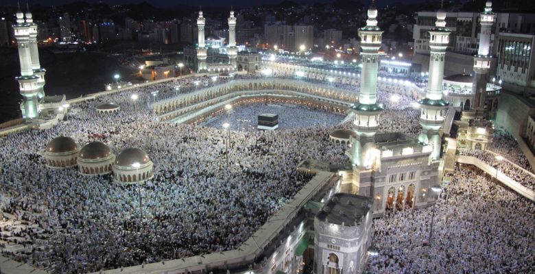 Masjid al-Haram's Expansion: From Umar's Short Wall to Zamzam-Water Robots